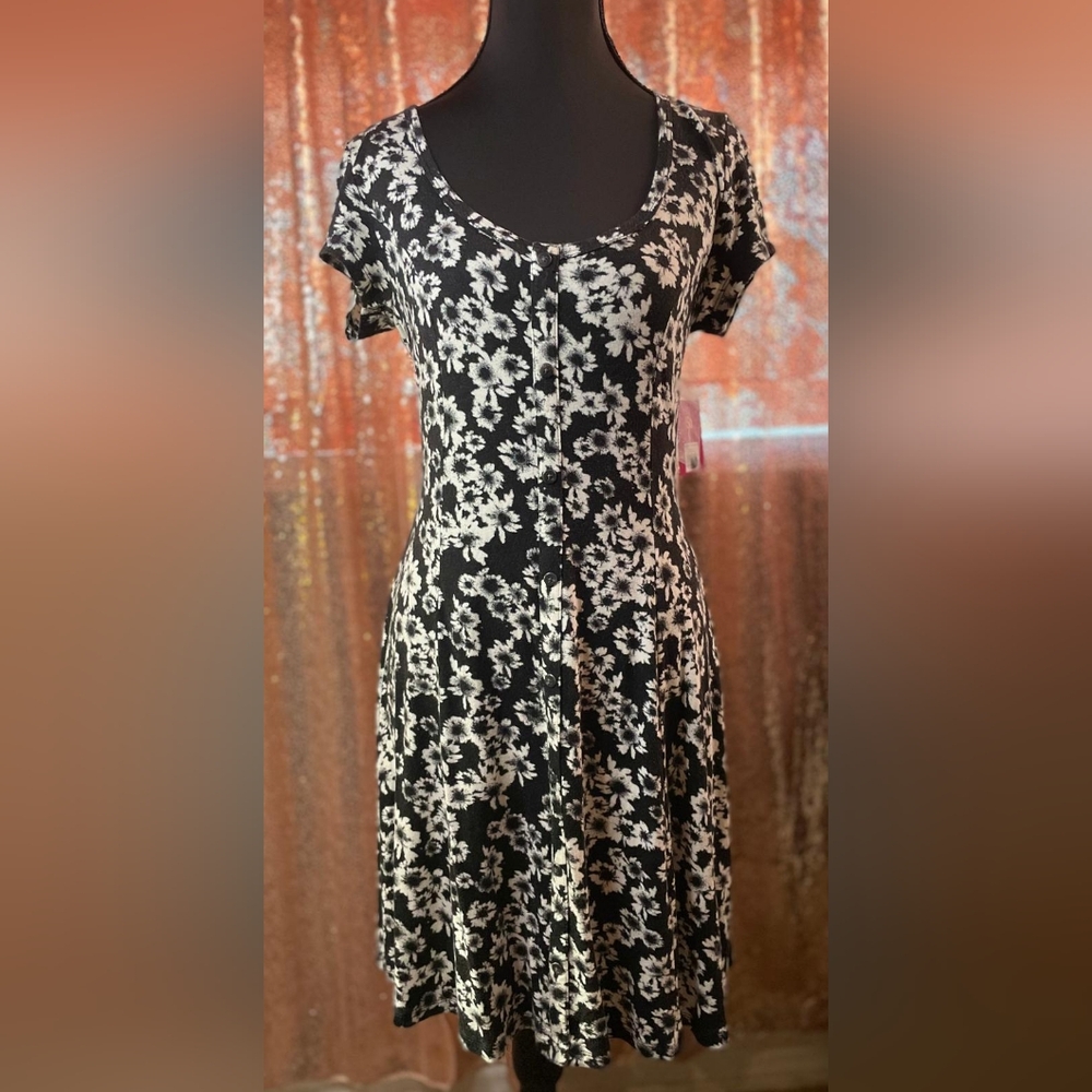 SO Black and White A-line Midi Dress with Flutter Sleeves